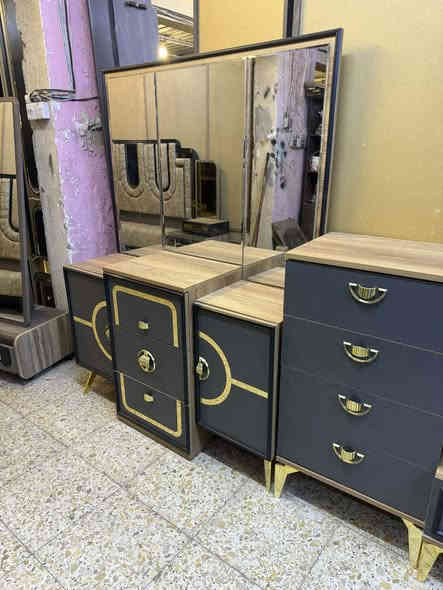 غرفه كانتري زان اصلي صبغ حراري 
١٠ قطع 
للأستفسار والحجز ع رقم ***********
