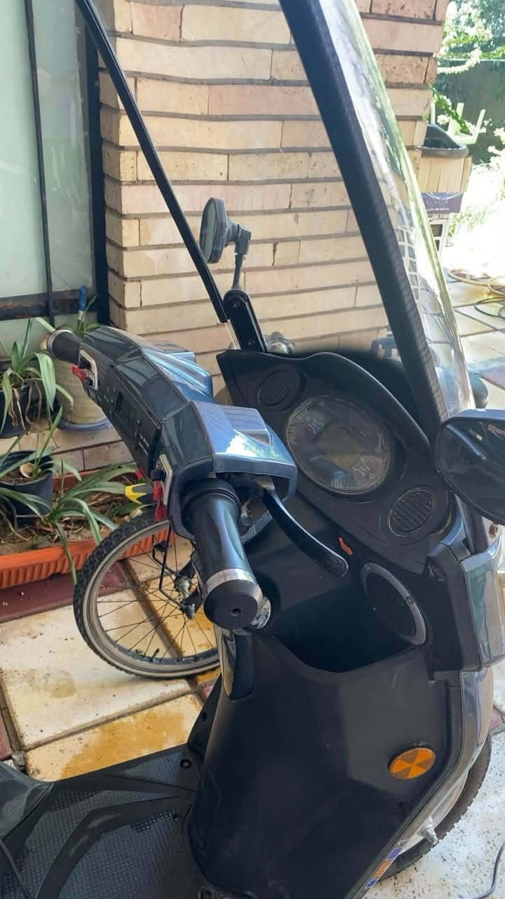 لسلام عليكم دراجه شحن للبيع بسعر مناسب مشحونه مرتين فقط غير مستخدمه السعر 775الف عراقي
للاستفسار ***********
