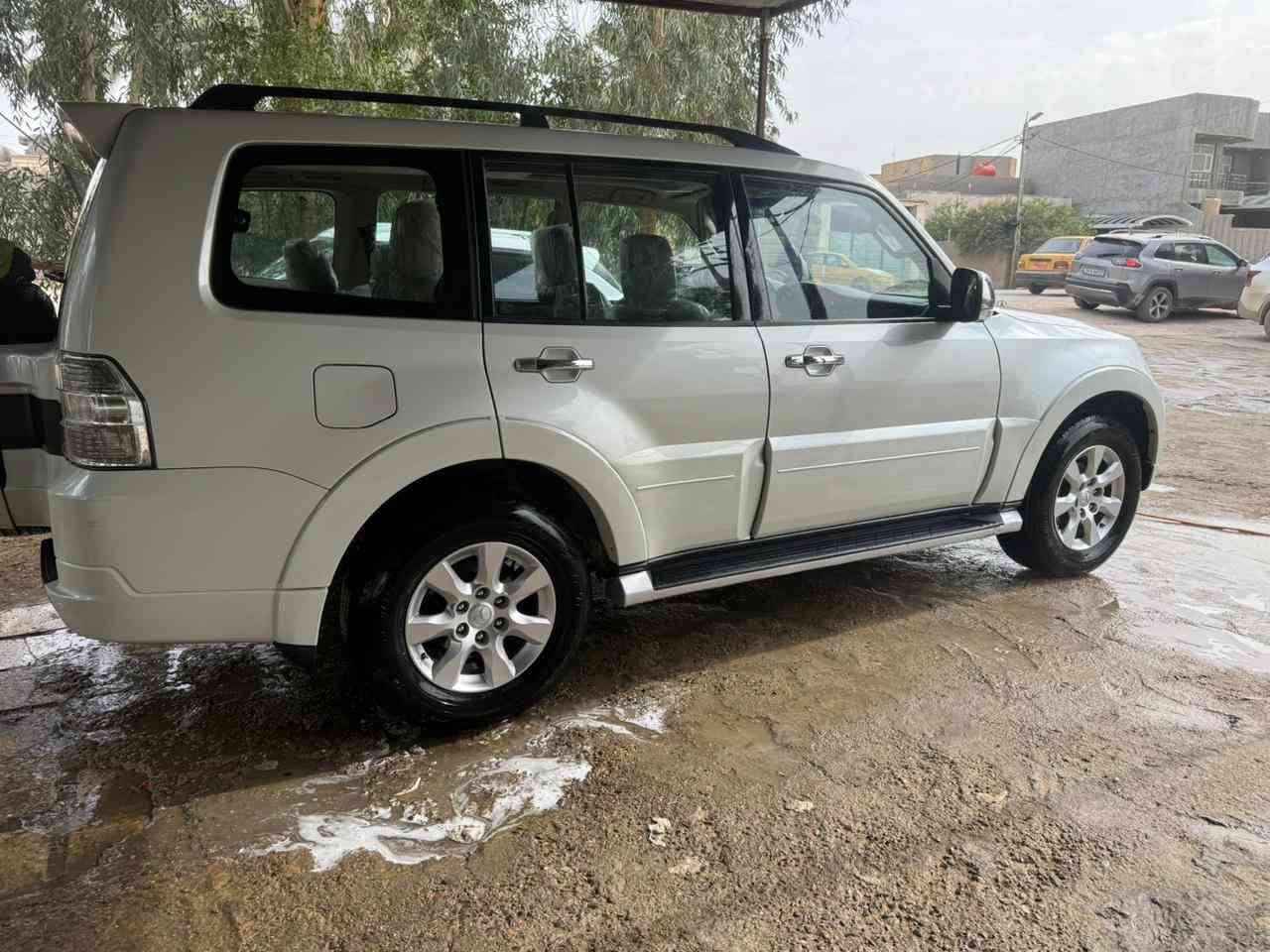 السلام عليكم 
باجيرو ٢٠١٥ 
حبتور خليجي فول مواصفات للأخير جديدة كلش كفالة عامة من كلشي حتى الدعاميات مواصفات الحبتور معروفة فول تجي محرك ٣٥٠٠ 
كفالة كير محرك كهربائيات ماشية ١٤٨ الف كيلو رقم بابل 
العنوان بابل حي المهندسين غير متواجد على الفيس للأستفسار 
0781 006 3565
