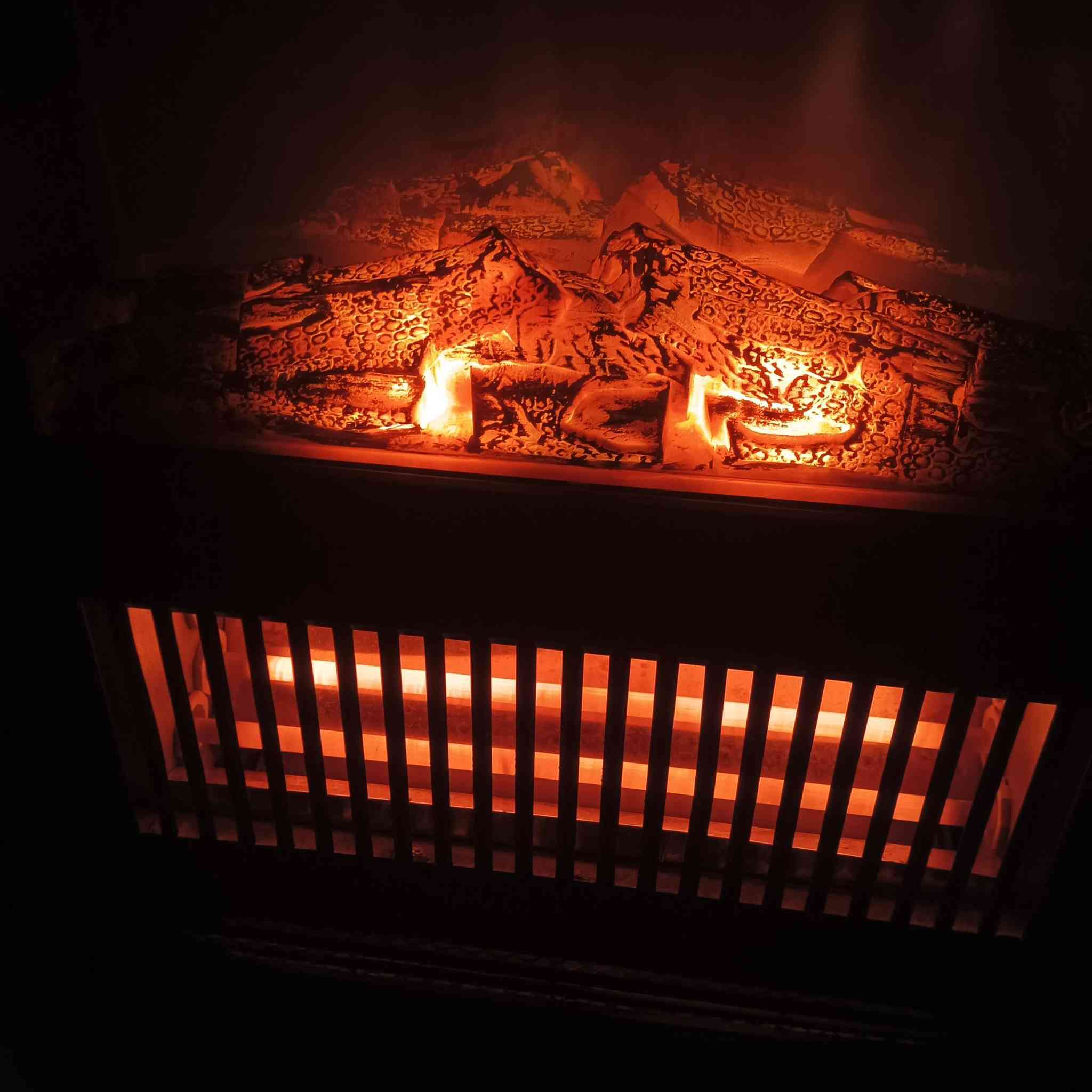 السلام عليكم صوبه كهربائيه للبيع نظيفه وحلوه مكلف بالنشر السعر 50الف وبيه مجال هذه رقمي  ***********المكان نعمانيه
