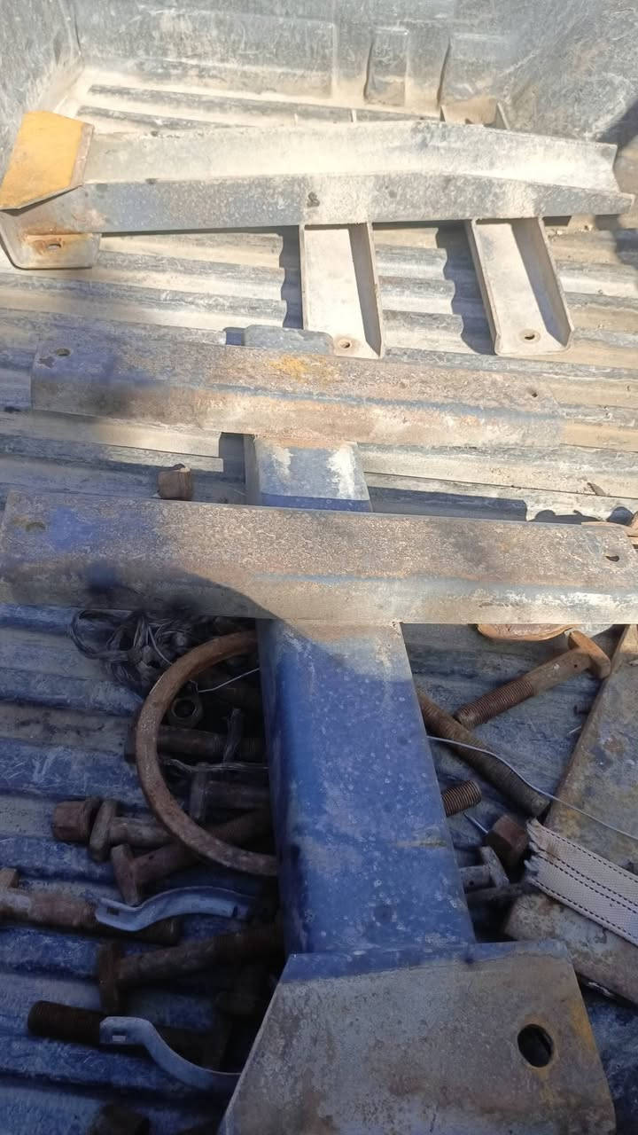 جاملغات للبيع مع قوواعد
عوزهن فقط صبغ يطلعن جدد
***********
