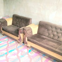 كنبة • نضيف • مستعمل خفيف