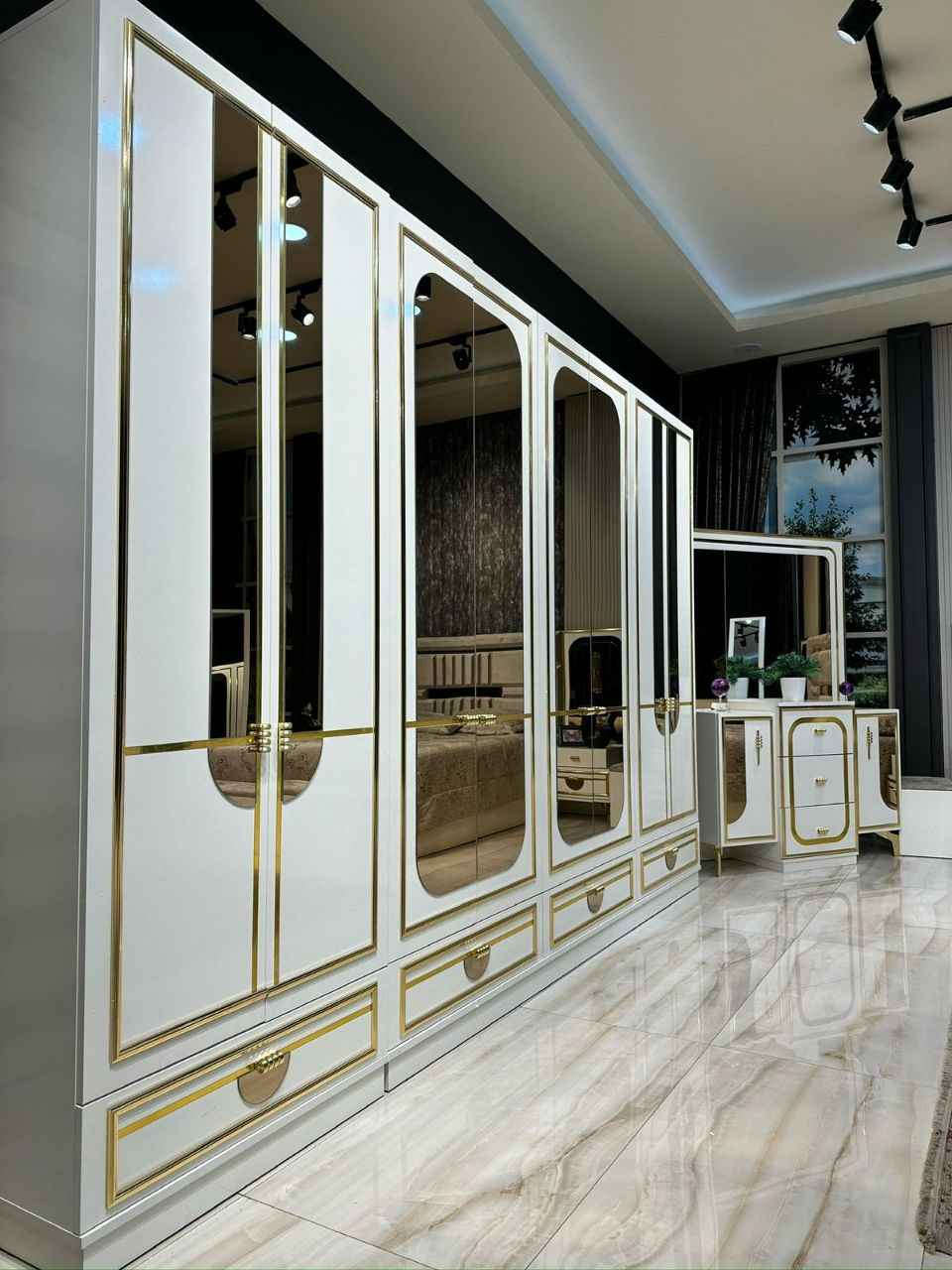 تم وصول
موديل اسيل  ابيض مودرن
*10 قطع*
برغي وجوي حديد✅
ظهر بلوك 8 ملم✅
سرير دبل جك✅
مجرات تحت الكنتور✅
الجام فول برونزي✅
كنتور رفوف 
♦️كنتور 340 ملحق
♦️ميز تواليت 145 cm
♦️ كومدي عدد2, 60سم ظهر عالي اناره💡
♦️سرير200 سم*180سم
♦️مرايا قيافه
♦️شازلون 
♦️طابورية
♦️دراور
للطلب والاستفسار على الخاص 💌 
يتوفر توصيل لجميع محافظات العراق بغداد, العراق


**إذا كنت صاحب هذا الإعلان وتريد حذفه لأي سبب، رجاءا أرسل رسالة إلى الدعم الفني**