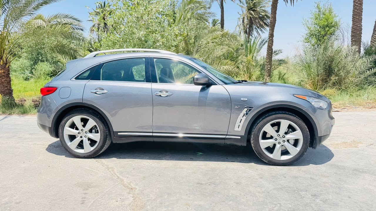 السلام عليكم
انفنتي QX70.موديل 2019 اصل سياره  فول مواصفات للخير 
نضافه مثل ما تشوف بعينك مكفوله كفاله عامه من كلشي مكينه كير كشر حداديه سعرها 210 وبيها مجال مكاني بغداد الزعفرانيه 
***********
