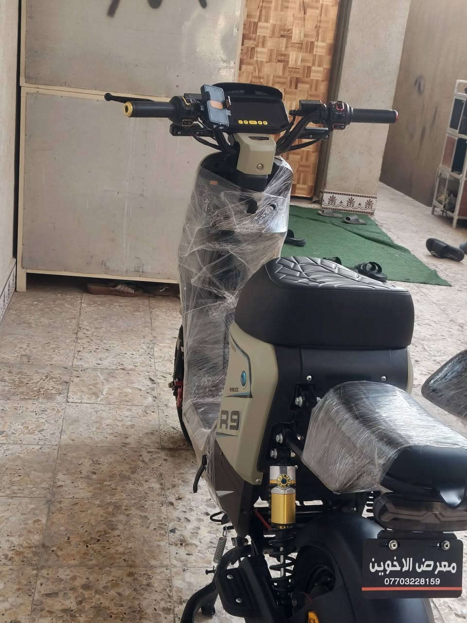 السلام عليكم دراجه R9  WINLEE دراجه كلشي ما بيها كبال عينك نظافه 100% للستفسار اكثر ***********  + كلشي شقال بيها مكاني الجزيره الثالثه اليوبه
