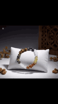 سوار مصنوع من
🔹 حجر الصوديولايت
🔸 العقيق
🔴 المرجان

توازن باللون، وهدوء بالإحساس ✨
كل قطعة تنصنع خصيصًا حسب الطلب
اختار المقاس، والباقي علينا 😉

📩 للطلب خاص أو واتساب:
📞 ***********

#كلكامش_ستور #احجار_طبيعية #سوار_يد #صناعة_يدوية
