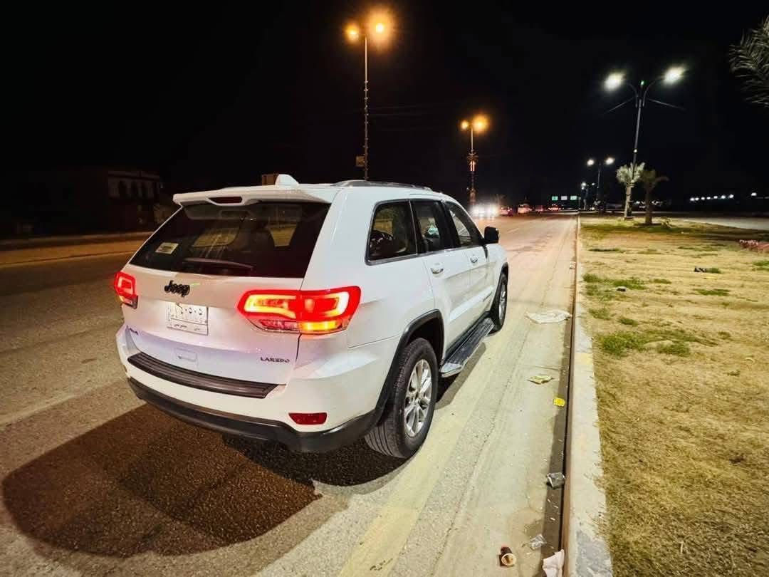 جيب لاريدو  موديل 2014 ( خـليـجـي )
لون ابيض فول موصفات 1/1 فورويل  
رقم صاحب سيارة ***********
السعر ١٩٠ 
بيع او مراوس 

خليجي2014  4x4 
فول موصفات 1/1 
حجم المحرك : 6سلندر 3600  
ماوس وضعيات قياده الفور ويل 
* سلايت
بصمه دخول ذكي 
*شاشه بلادي صغيرة
*كشنات الاماميه كهربائي  
*ويل حجم  18
هوك امامي خلفي
*شفتات ستيرن 
* كاميرا خلفية 
* سستم صوت ٩ سماعات  
* اشارات مرايا 
*سيدي 
*كير طيارة 8 نمر 
* تحكمات ستيرن فول
صدر جديد امامي خلفي 
السياره جديده 
مكان السياره الصويرة 
رقم صاحب سيارة ***********
السعر ١٩٠
