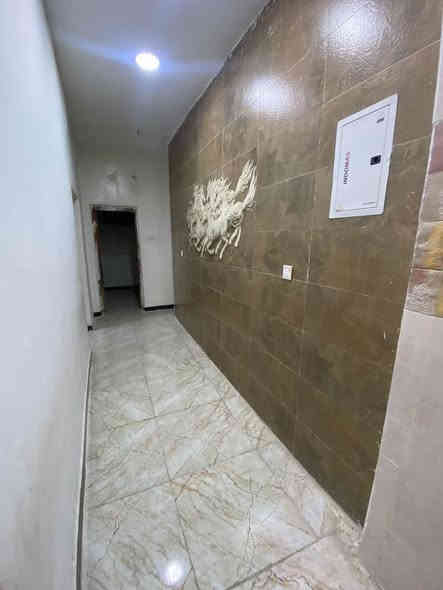 للأيجار في #السيديه❗️

مشتمل طابق اول معزول عزل تام مساحه 125متر 🔶

يحتوي على غرفه وصاله ومطبخ وخدمات ❇️

*يصلح سكن طالبات او موأضفات او عوائل *

الأيجار 500 الف قفل 🔒 

الموقع السيديه الضباط 📍

للأستفسار اكثر ☎️📞

***********
