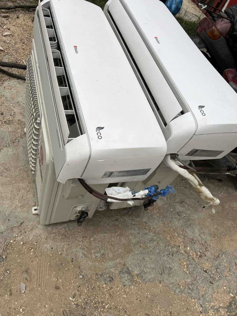 السلام وعليكم اخوان للبيع سيالت عدد ٢ ابو الطن مشتغلات اقل الموسم بعدهم على وضع الشركه كفاله عامه من فتحت البرغي تدفئه +تبريد غاز ٤١٠ ماطور t3  بوضع الشركه السبالت غازهم مقفول وجاهزات جيب وشد 
السعر 550 ثنينهم وبيهم مجال بسيط 
شارع فلسطين ***********
