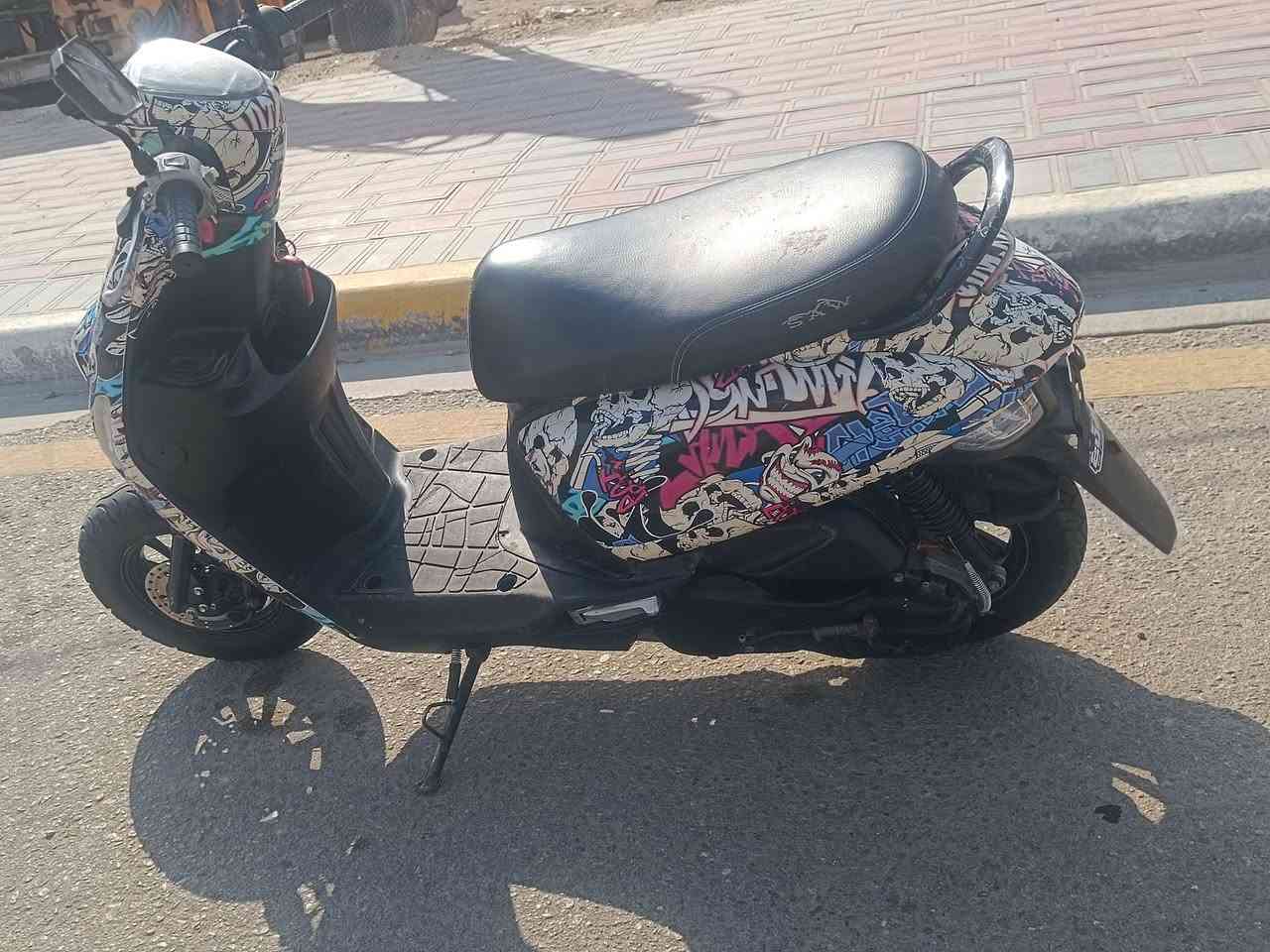 سلام عليكم  دراجه ماكس بوليسي  للبيع موديل 2023 معرض على ايدي امطلعها نضيفه كلش  مكانها كربلاء  سعرها 500 وبيها مجال رقم ***********
