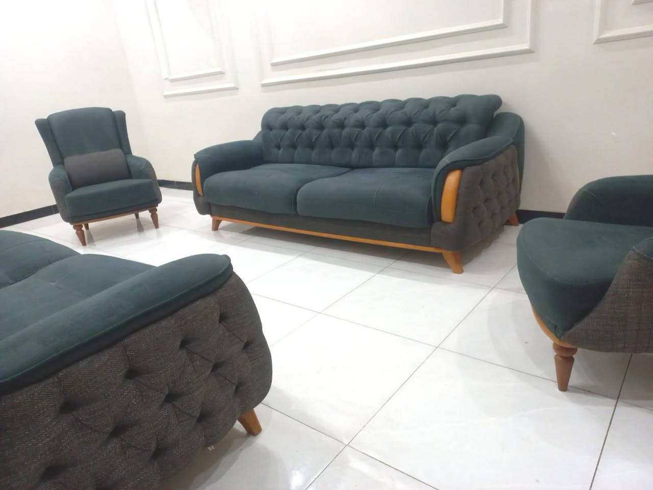 تخم تركي 8 مقاعد مودرن نضام سرير سفج بولستر طبي دير فريم ارجل زان نضيف جدا  مبي اي ضرر اخو جديد سعر... 650 وبي مجال بسيط


**إذا كنت صاحب هذا الإعلان وتريد حذفه لأي سبب، رجاءا أرسل رسالة إلى الدعم الفني**