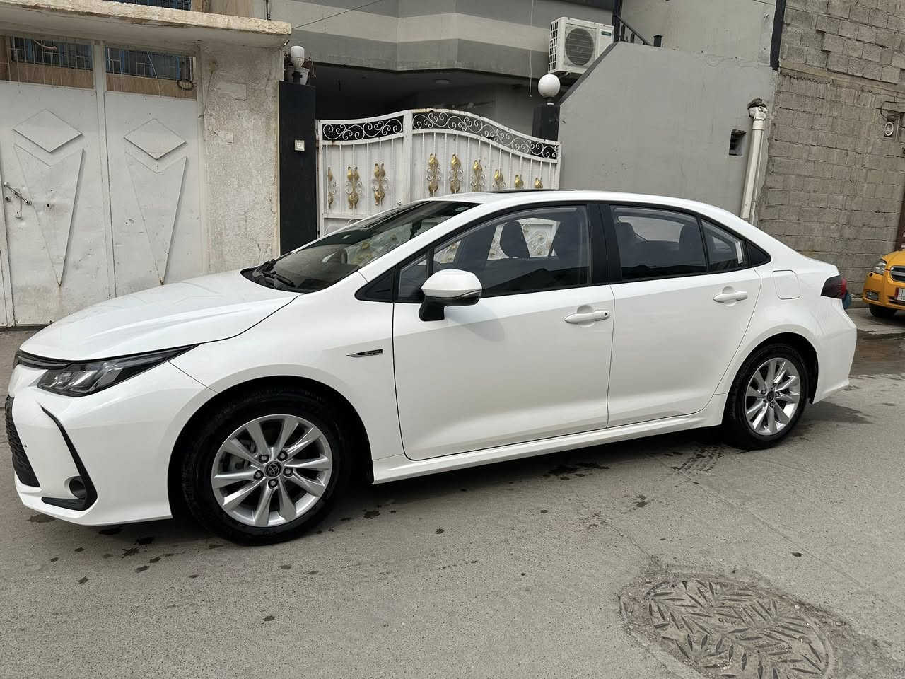 كورلا هاليرد 2025فول موصفات كلين نقطه مابيه ماشيه ٨.     الف
عنوان كركوك 
***********
