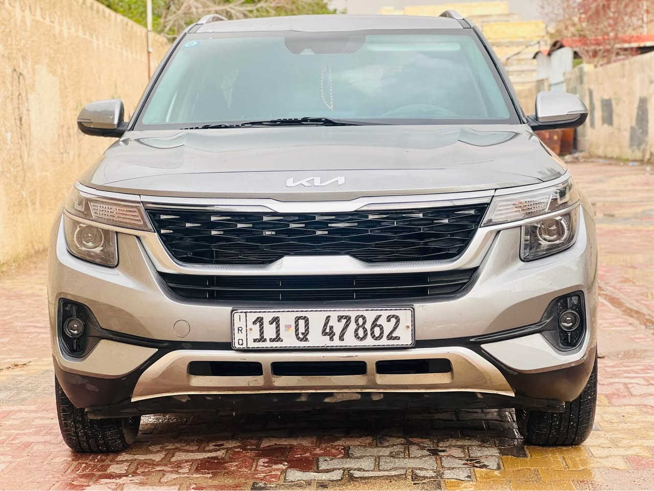 كيا سلتوس 23 كلين تايل 
مكفول من الحادث والصبغ والغرق حادثها تخريب داخلي متعمد كشن السائق مبدل 
فول عده الفتحة مكينة 2000
ماشيه 16 الف ميل 
مكاني بغداد البنوك
السعر 175 مع العلم السيارة مغلفه حمياية PPF 
ترهم مراوس بغداد, العراق


**إذا كنت صاحب هذا الإعلان وتريد حذفه لأي سبب، رجاءا أرسل رسالة إلى الدعم الفني**