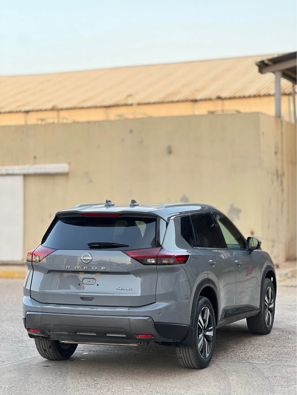 نيسان روگ2025 SL AWD
سبغ ربع بولد و درگه بي داغلي 
ارباگ سترين سيستم 
ماسفات SL AWD فول 1/1
گير و مكينه شرت 
رقم كاتي شرتي رقم 
رقم تلفون *********** 
شوين اكري 
سعر 150و مجال
