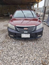 للبيع — جيلي امكراند C7 موديل 2013 السيارة بحالة جداً  تبريد و الكير  ...