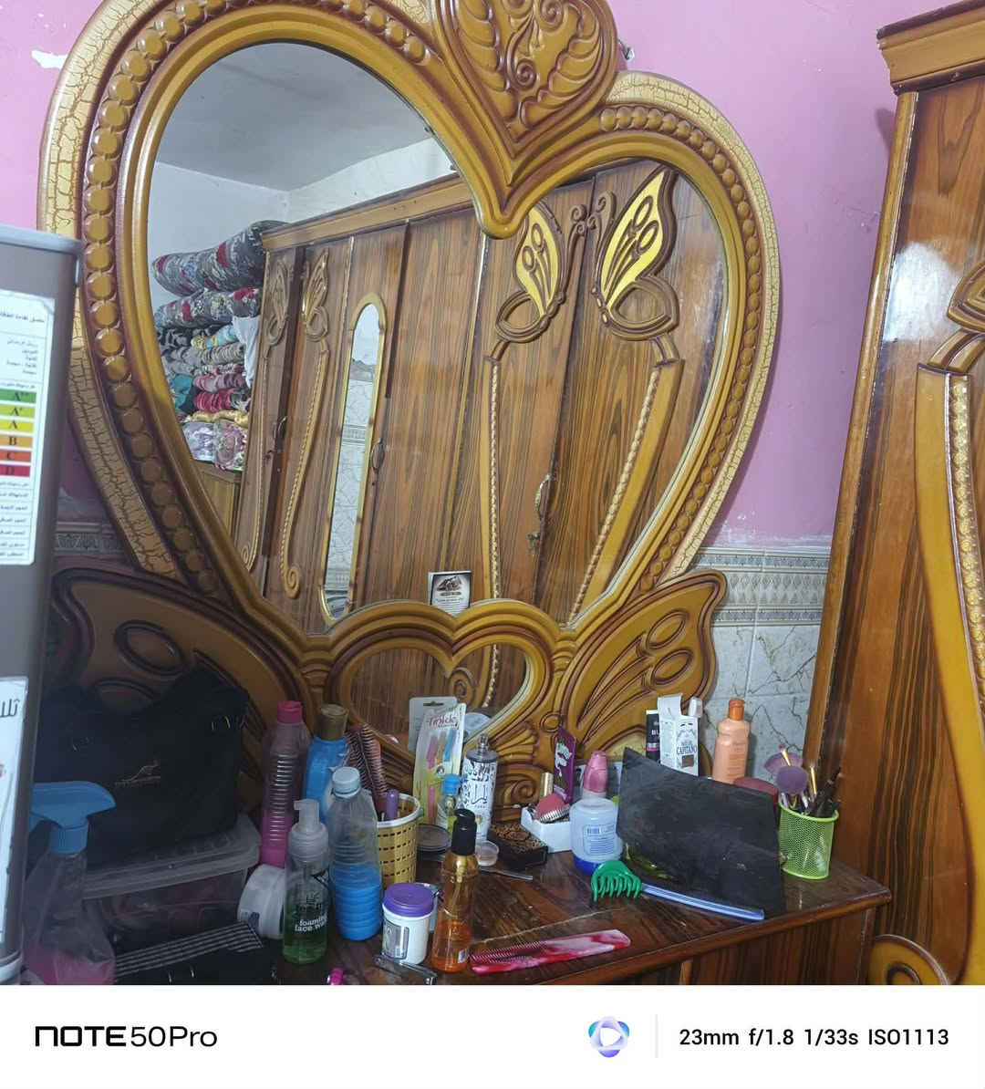 غرفة للبيع نضيفه السعر 300 المكان محموديه حي المرتض


**إذا كنت صاحب هذا الإعلان وتريد حذفه لأي سبب، رجاءا أرسل رسالة إلى الدعم الفني**