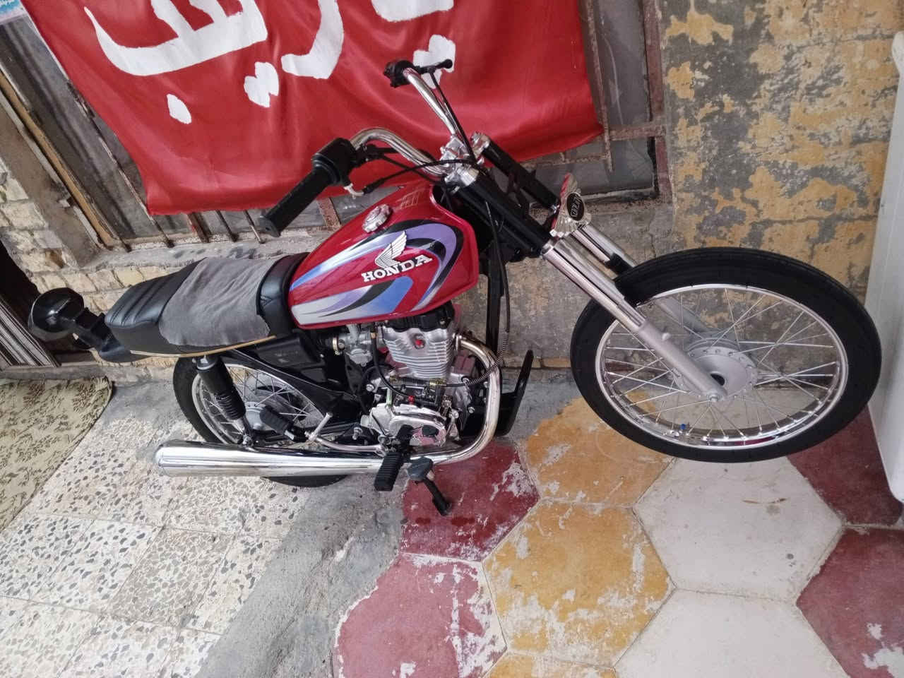 للبيع هونده مكان سوك شيوخ باقي تفاصيل ع ***********
