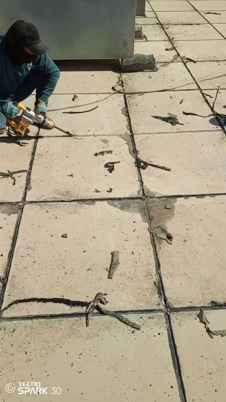 المتر  1500   كرستة وعمل ***********
