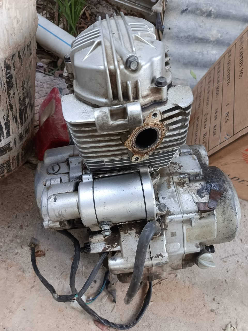 سلام عليكم هاذ محرك لبيع شغال  هاذ رقمي ***********
