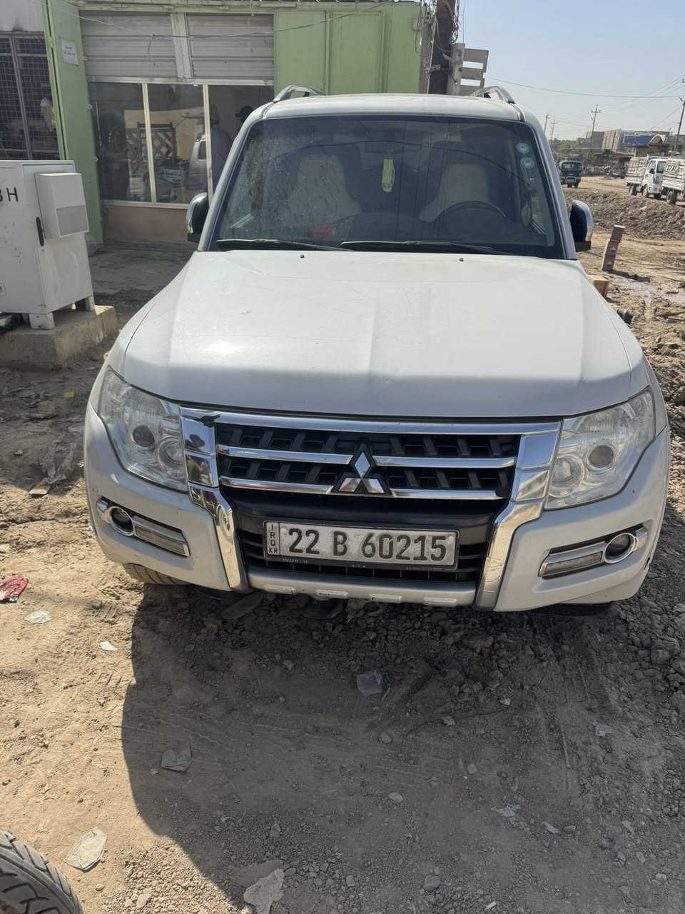 سلام عليكم باجيرو الموديل 2018مكفوله بارد بسيط رقم أربيل كويتي السعر/175/ورقه المكان حله الرقم ***********

