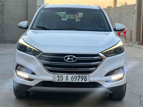 سلام عليكم توسان موديل 2018
للبيع او المرواس 
السياره بيها 3 قطع صبغ ونص الباب الامامي اثر شخوط بدون دواخل 
او ايرباك 
رقم انبار مشروع وطني بسمي
ماشيه 81 الف حقيقي 
تخم تاير وعليها دامه كامله بل شركه
كوري سايد بريك بل رجل
مواصفات السياره 
سويج عدد٢
دبل لد 
رسالة ترحيب عند القتراب 
شاشه جبيره
كروز سرعه 
 كامره وخلفي 
حساس خلفي امامي
مري شفط 
يدات وترايش الباب نيكل 
فول تحكم ستيرن 
ثلاجه بل جكمجه
محرك 2000دوش 
اربعه دسك امامي وخلفي 
ثلاث وضعيات قياده سبورت وعادي ايكو    
‏‎كاميرا خلفيه اصليه دواره  
‏‎دبل لد  
‏‎بك لايت لد وليس كلوب   
‏‎قطعتين تبريد 
‏‎مري شفط ويه القفل  
‏‎اناره ترحيب بيدات الباب 
‏‎اناره ترحيب بالمري الجانبيه  
‏ ‎ويل كب كروم عدد ٥  
السعر 165 وبيها مجال بسيط 
الاستفسار الاتصال 
***********
***********
