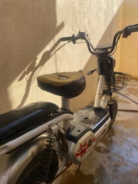 يشحن • مايشتغل • جوز باتري