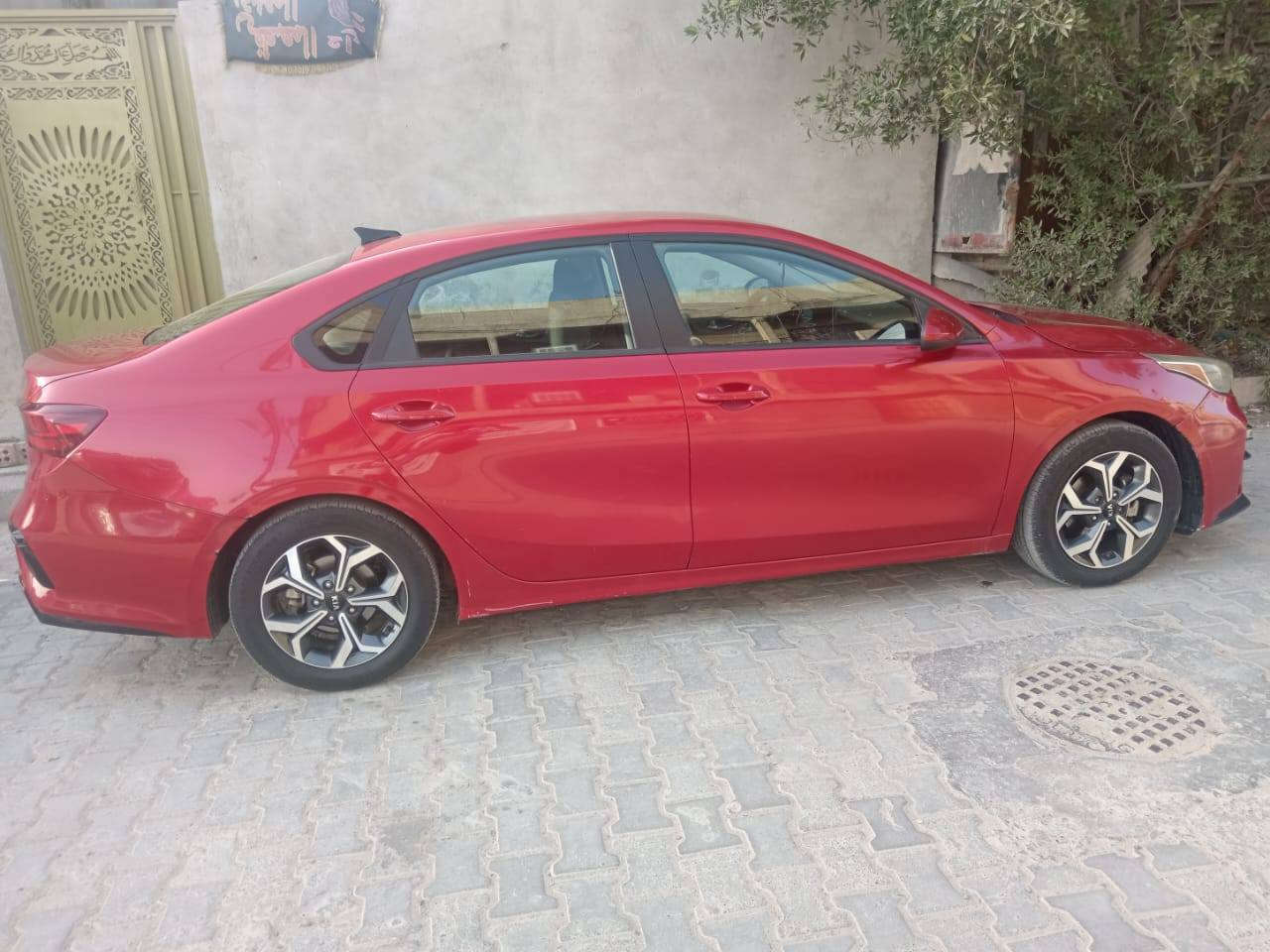 كيا فورتي ٢٠٢١ حادثها جاملغ امامي وبنيد البنيد نفسه مصلح والجاملغ مبدل ومصبوغ ماشية ٥٥ الف ميل السعر ١٣٥ مكان السيارة بغداد مدينة الصدر الاتصال على صاحب السيارة ***********
