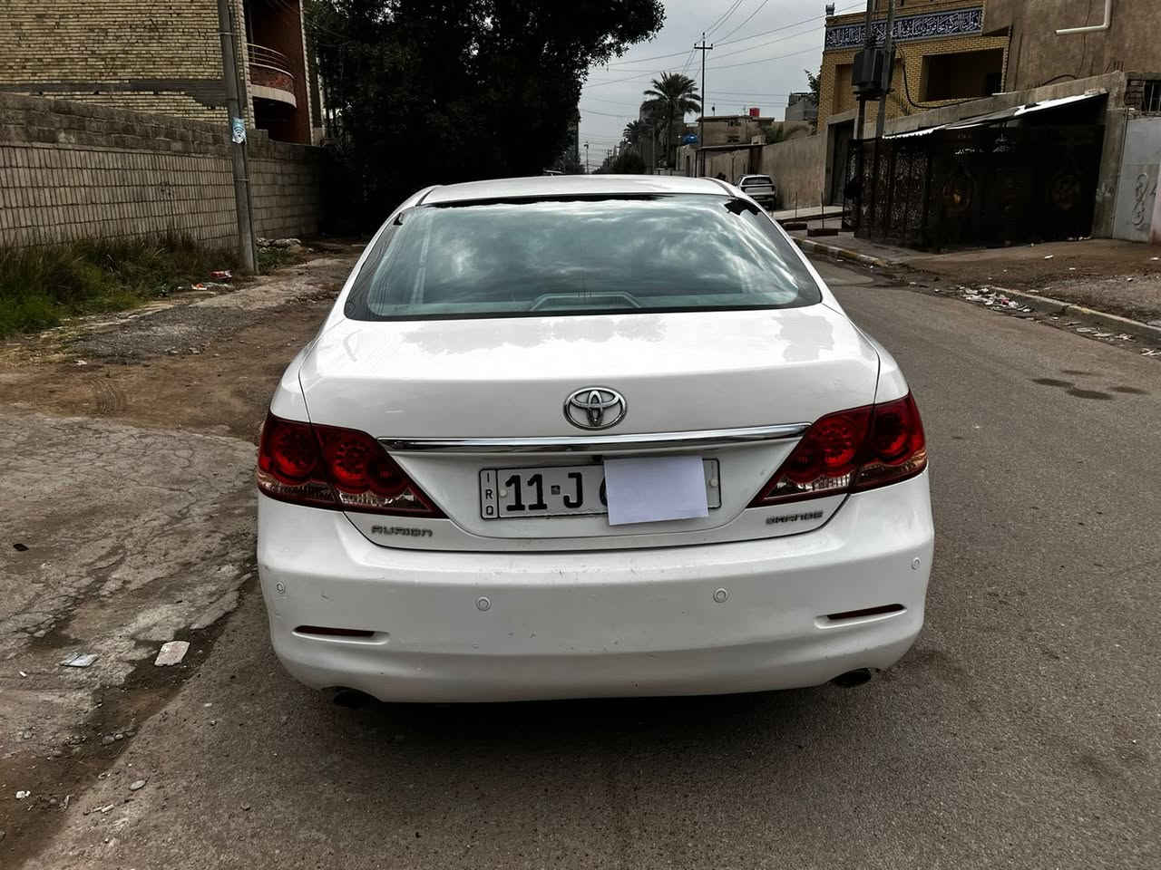 تيوتا اوريون ٢٠٠٨ رقم بغداد بسمي
بدون صبغ فقط ربع جاملغ خلفيه طخه بسيطه 

مواصفات ٤ بصمه 

حساس امامي 

حساس خلفي 

زراك لايت 

لايت زنون 

برده خلفيه 

كشنات كهرباء 

مسجل سي دي جنجر ٦ اقراص 

داخل صاج 

اشاير بالمري 

تحكم ستيرن 

كروز سرعه 

محرك ٦سلندر ٣٥٠٠ محرك جديد بدون صوت بدون صوت رواجز 

اضافه منضومه غاز 

تبريد ثلج 

عوزها فقط دوشمه بطاين بيبان شويه تعبانه شغل واطلع ترايك وين ما تريد سياره جاهزه 

مع وجود عازل حراري للجام بنسبە ۸۰ بالميە 

السعر 115 ورقه وبيه مجال بسيط 

مکان السيارە بغداد

***********
