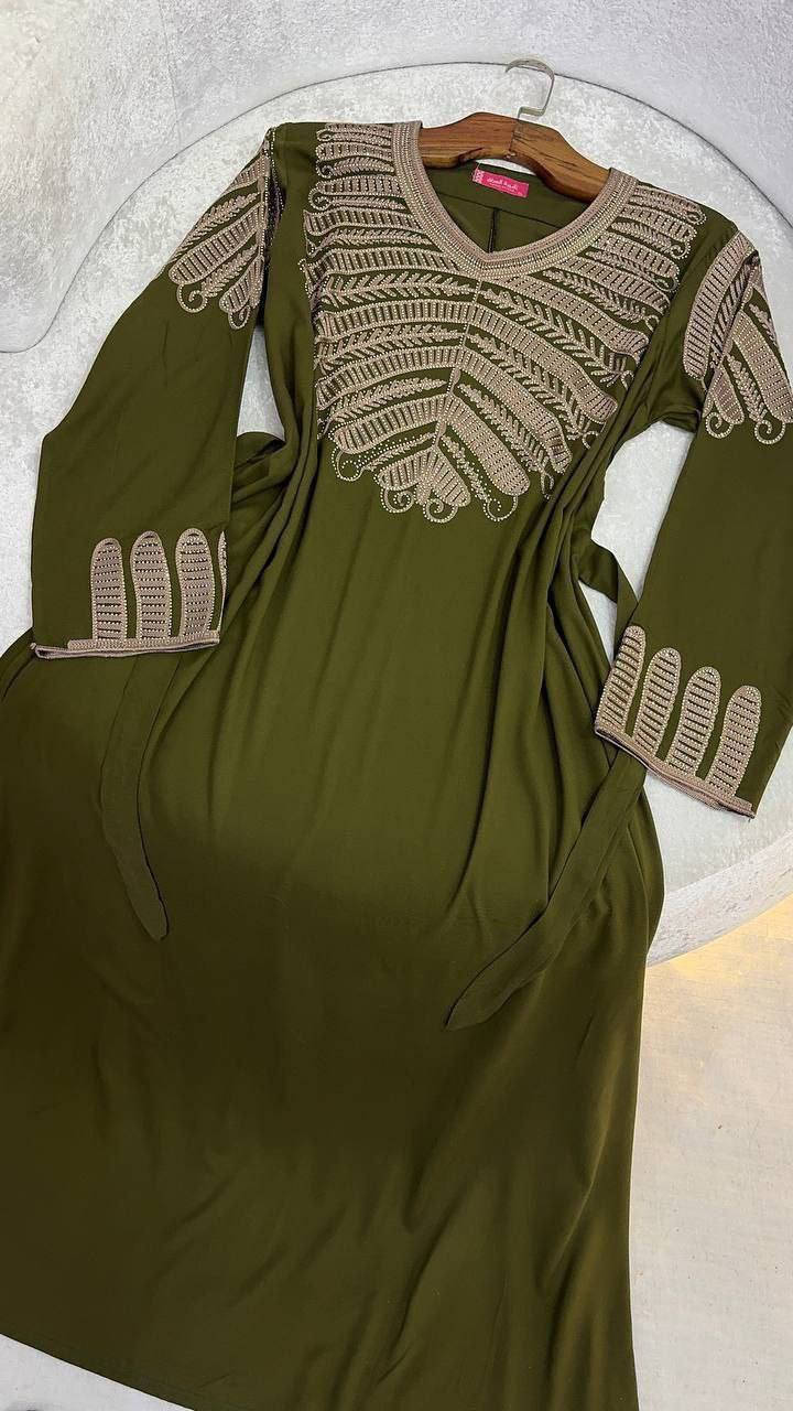 أناقة وفخامة بتطريز درجة أولى
بخامة كشمير دبل كلوش 
القياس L/XL/2XL

🔷سعر الدرزن 155 الف  🔷


**إذا كنت صاحب هذا الإعلان وتريد حذفه لأي سبب، رجاءا أرسل رسالة إلى الدعم الفني**