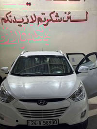 سياره توسان للبيع موديل 2010 بدون ضرر  بدون صبغ سياره جديده بمعنه الكل...