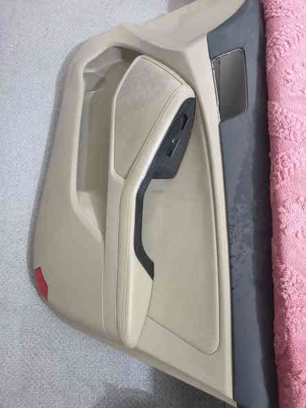 السلام عليكم
بطاين بيبان اوبتما مضلع
زوج بيجي مال الصدر والسايق تفصيخ
زوج رصاصي فقط صفحة السايق تفصيخ
تك اسود صفحة السايق
من موديل 11 لحد ال16 
نضاف كلش سعر التك ب 15 الف
مكان كربلاء ***********
