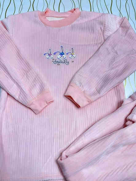 الخامه والشكل اكيد ويانه غير
القياسات الصغيره1/5سنه

ومدام الجو بارد اكيد كُلنه نحتاج القديفه والفرو🥹❄️
التراكاات القطني المُبطن عليهم عروض
التوصيل الكافه المحافظات 5الف✨
***********
