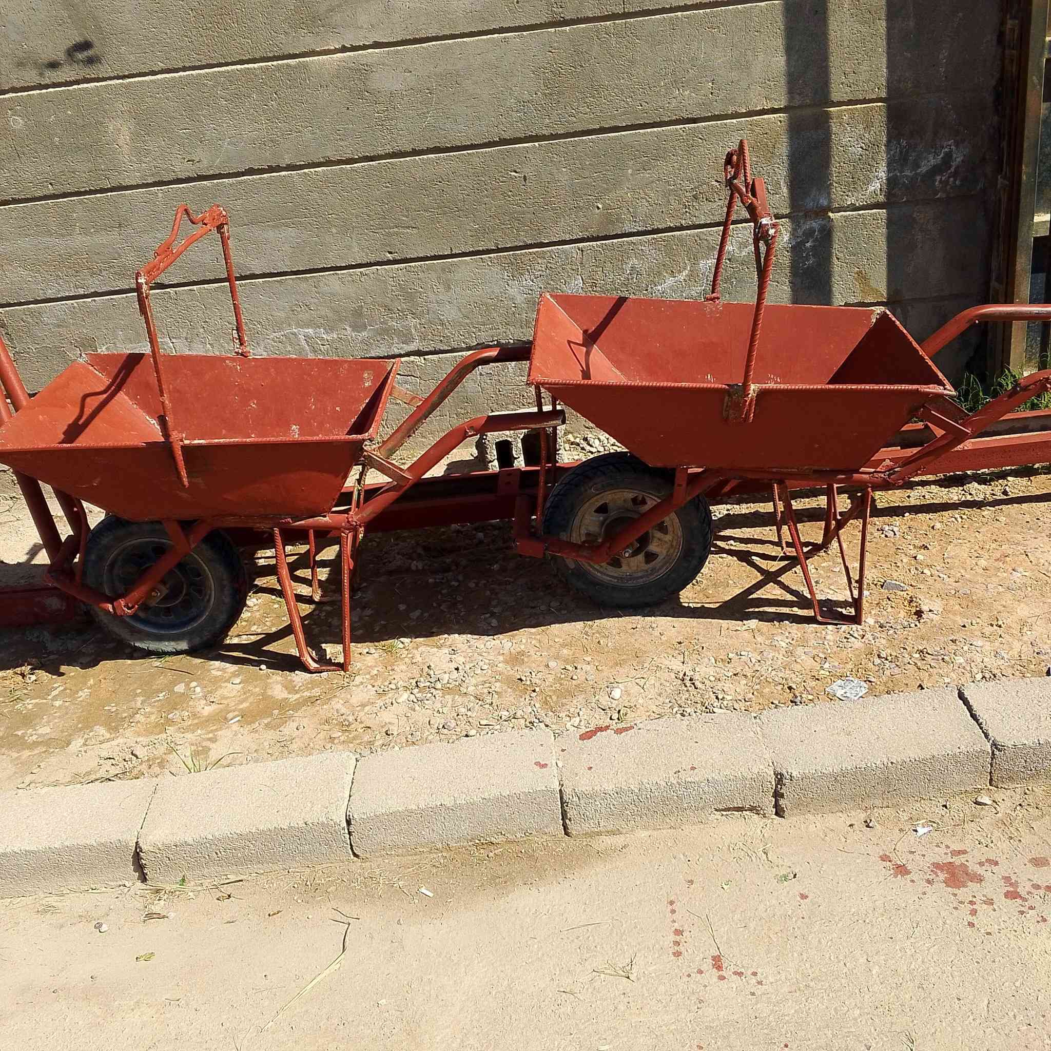 ونج لبيع ايطالي ويا عربانتين وسكلة مكاني البصرة قضاء المدينة ناحية عز الدين السليم  وهاي ارقامي ***********وهاذ رقمي الثاني بية وتساب ***********
