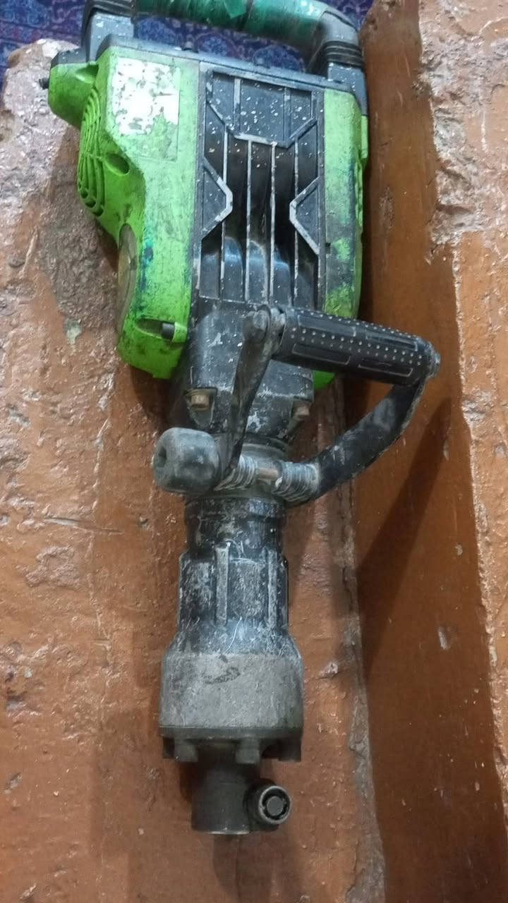 كفر دريل كسار للبيع
بغداد العبيدي 
***********
