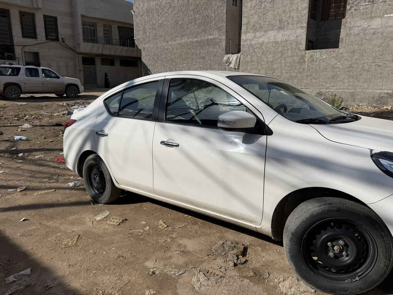 السلام عليكم نيسان سني ٢٥ رقم اربيل مصفر غرامات تاخذ صافي  تخم تاير جديد ماشيه ٥٠ الف
تبريد ثلج كير مكينه مكفول سياره بيها بارد بسيط تصل ودلل سعر ١٢٠ وبيها مجال ***********
