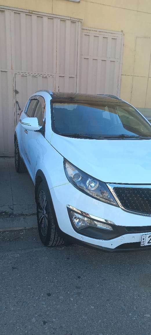 كةيا سپؤرتاج مؤديل2016فول فول مواسةفاته پانو راما ئيكؤ راداري قةپات مواسةفاته سةيارةكة دوو دةرگا بةس پةمبه بي ناو كرتن يةك بست ساردة كوتي هةية سةيارةكة زؤر زؤر خاوينه بةشةرتي هةمو شت تةقةو رةقة هةموي بةشةرت كيرو مةكينه سعري162مةحاليكي كةم *********** أربيل, العراق
