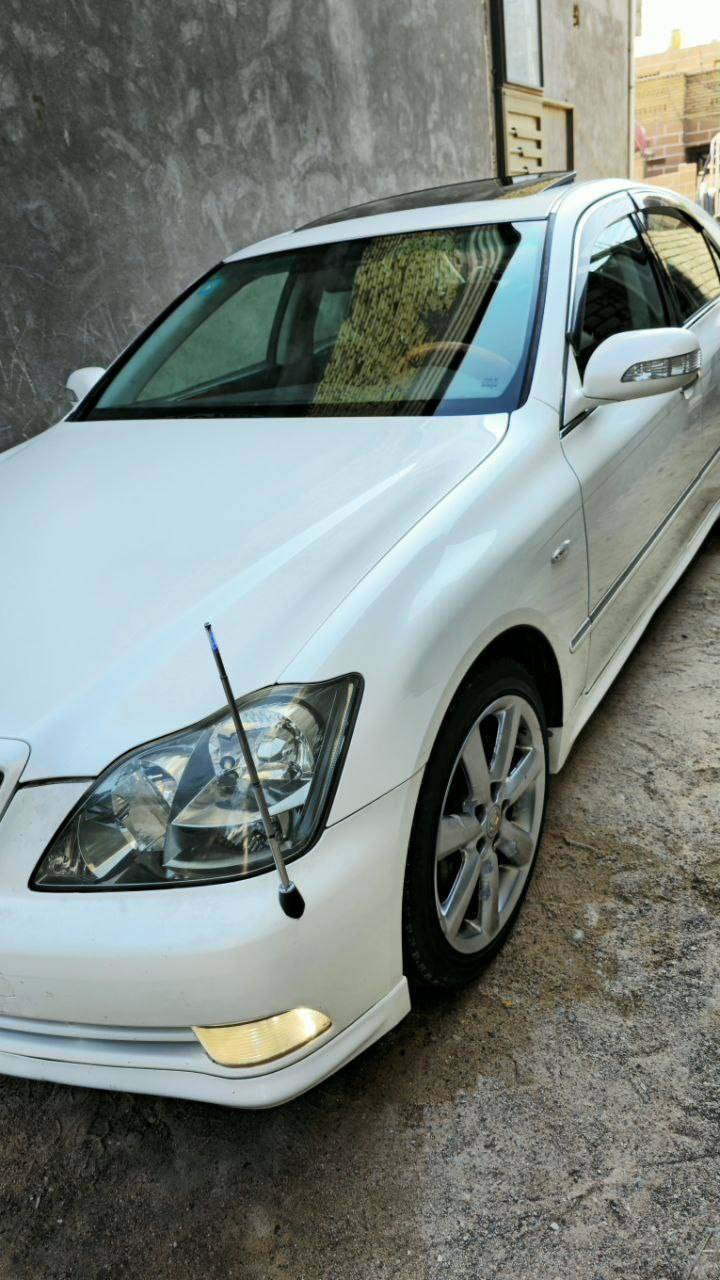 كراون شاهينة  تسجيل جديد مكفولة رقم بصرة مزاد كمركي 
موديل 2004 
اتلث
3 دكم 
شاصي 82
فتحه
دواخل جلد
العنوان البصرة قضاء المدينة 
***********
