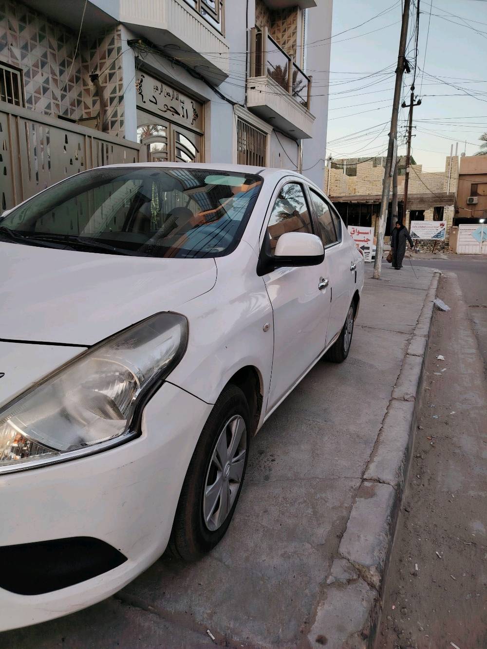 سني ٢٠١٨ هندي ماشيه ١٧٩ السيارة باسمي بيها بارد فقط التبديل ولا صبغ المكينه والمحرك خير من الله تخم تاير وحداديه جديدة 
تحويل ثاني يوم  