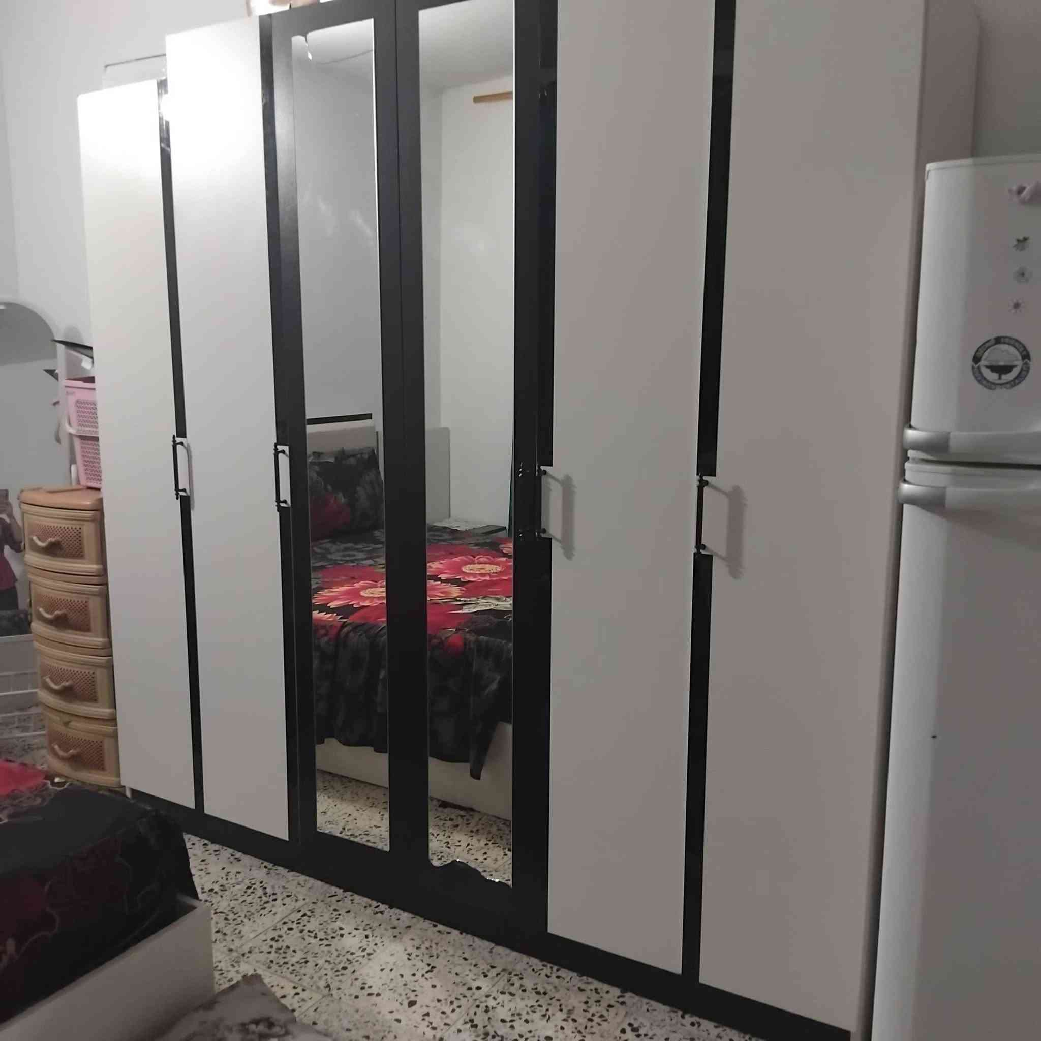 غرفه نوم للبيع نظيفه كلش ضرر بسيط بيها بلمرايات مال كنتور موضح بلصوره المكان الدوره حي اسيا السعر ٤٠٠


**إذا كنت صاحب هذا الإعلان وتريد حذفه لأي سبب، رجاءا أرسل رسالة إلى الدعم الفني**