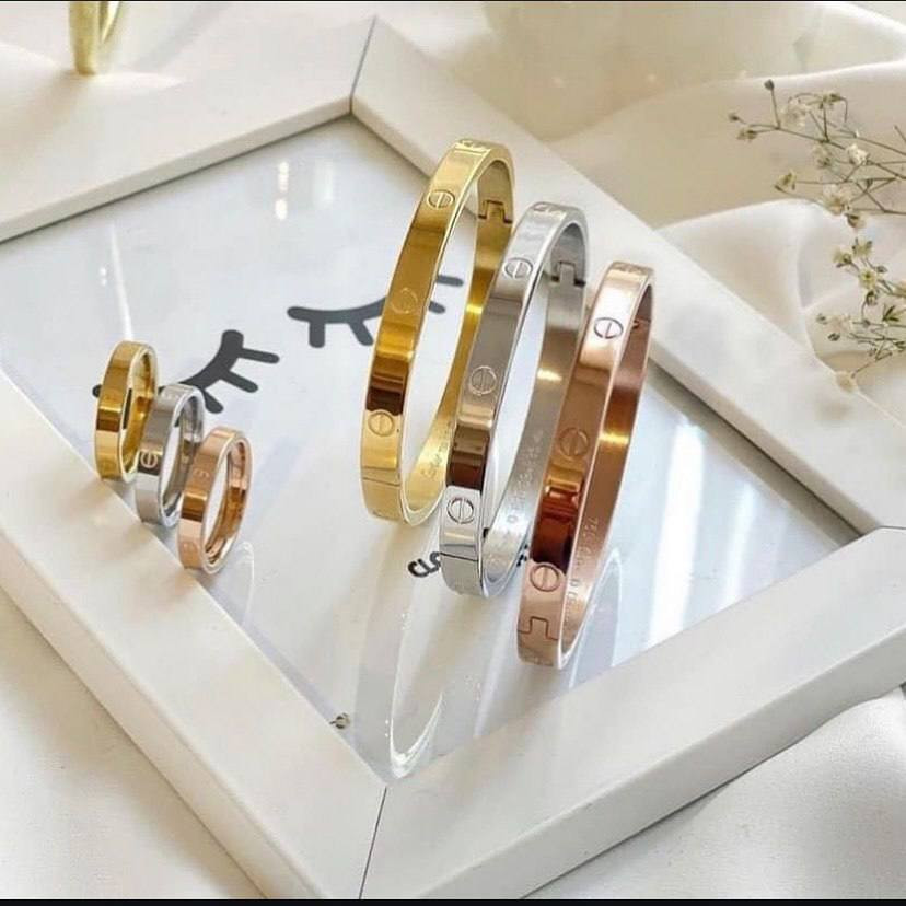 سوارات ثري كلار ✨🪐

من التيتانيوم الصلب 

مختوم ستانلس ستيل ✔️

متكون 3 الوان 🌙💫

برونز ذهبي فضي ✨⚡️


**إذا كنت صاحب هذا الإعلان وتريد حذفه لأي سبب، رجاءا أرسل رسالة إلى الدعم الفني**