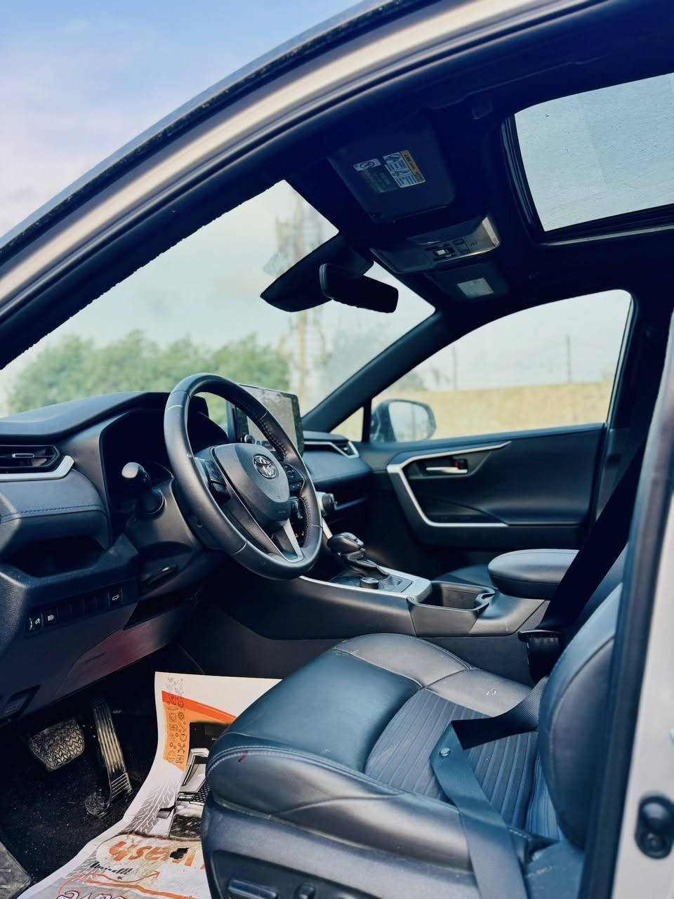 راف فور 2024 xse ومعروفه مواصفاتهه
توكلر هايبرد ماشيه 8 الف 
حادثها جاملغ خلفي وباب خلف السائق تبديل 
فول مواصفات فتحه كشن لونين 
 
السعر 228 
بدون ايرباك

عنوان بغداد بسمي سياره

رقم ***********
