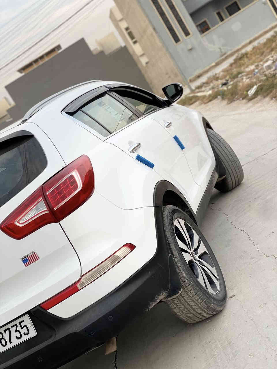 للبيع سبورتج 2011بدون ضرر بدون صبغ
محرك 20 شرط ممفتوح مري شفط بانوراما 
فول مواصفات رقم دهوك جديد
***********
سعر خابر عرقم مكلف بلنشر.!
