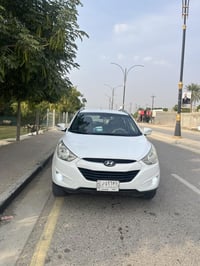 توسان ٢٠١٢ • ١٦٦٠٠٠ كم • محرك ٢٠٠٠