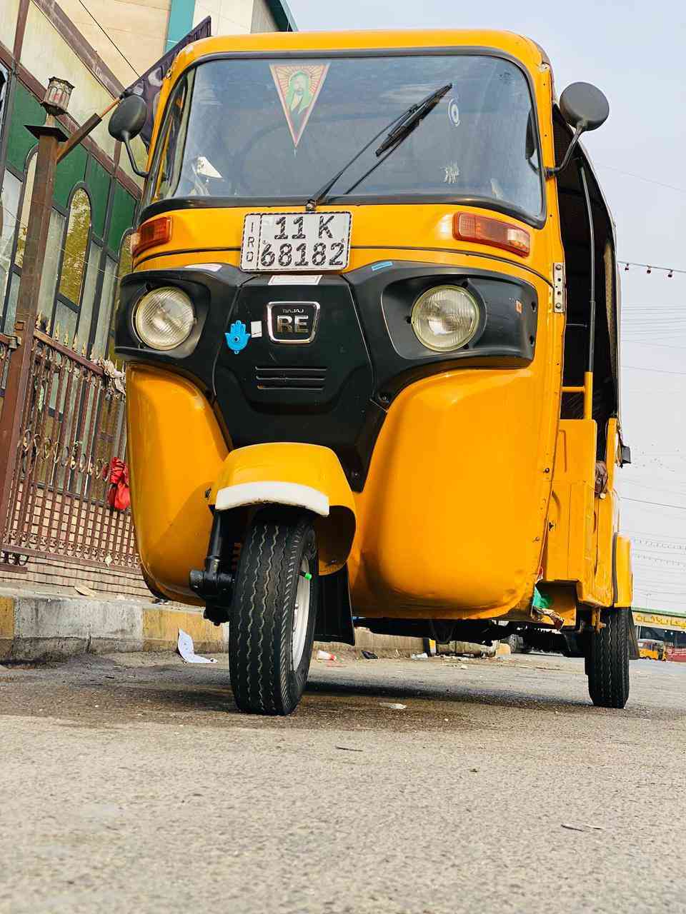 سلام عليكم تكتك 19 رقم وسنويه كفاله بس دوس معمره ***********
