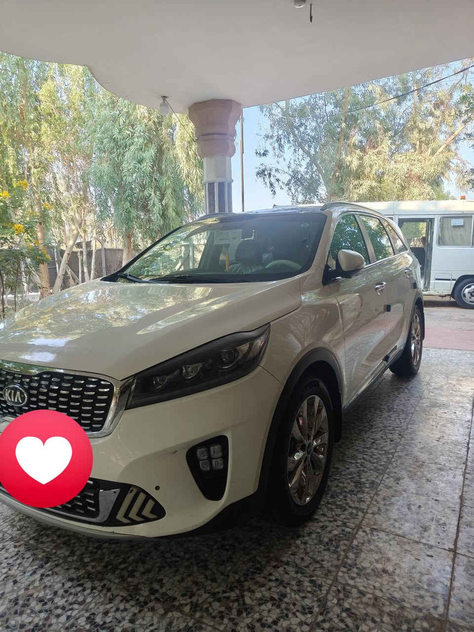 سورنتا 20 فول مواصفات رقم بابل مكانه بابل ماشيه 81 جديده ***********
