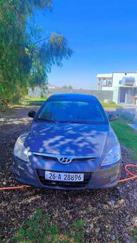 اكسنت ستيشن • مكاني • الزوية