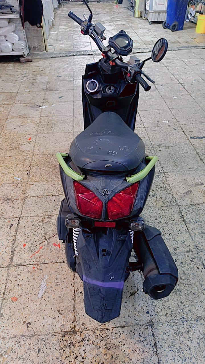 السلام عليكم دراجه للبيع جبلي حديث دراجه جديده مال رمبه الله وكيل مضمومه ماشيه ٢٨ رمبه رمبه جيب وياك الف  فيتر
وافحص الدراجه كوريه كلشي ما نقصها البرغي مانقصها مكاني بغداد الشعله السسعر ١٨٥٠ وبيها مجال ***********
