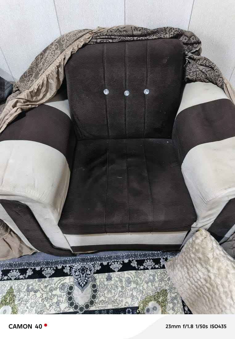 السلام عليكم قنفات مستعمله العدد 4 اثنين كراسي واثنين كبار وبيهن ضرر قليل السعر 125 ورجاءاً بس الشراي يراسل خاص العنوان البصره شارع الميثاق البصرة, العراق


**إذا كنت صاحب هذا الإعلان وتريد حذفه لأي سبب، رجاءا أرسل رسالة إلى الدعم الفني**