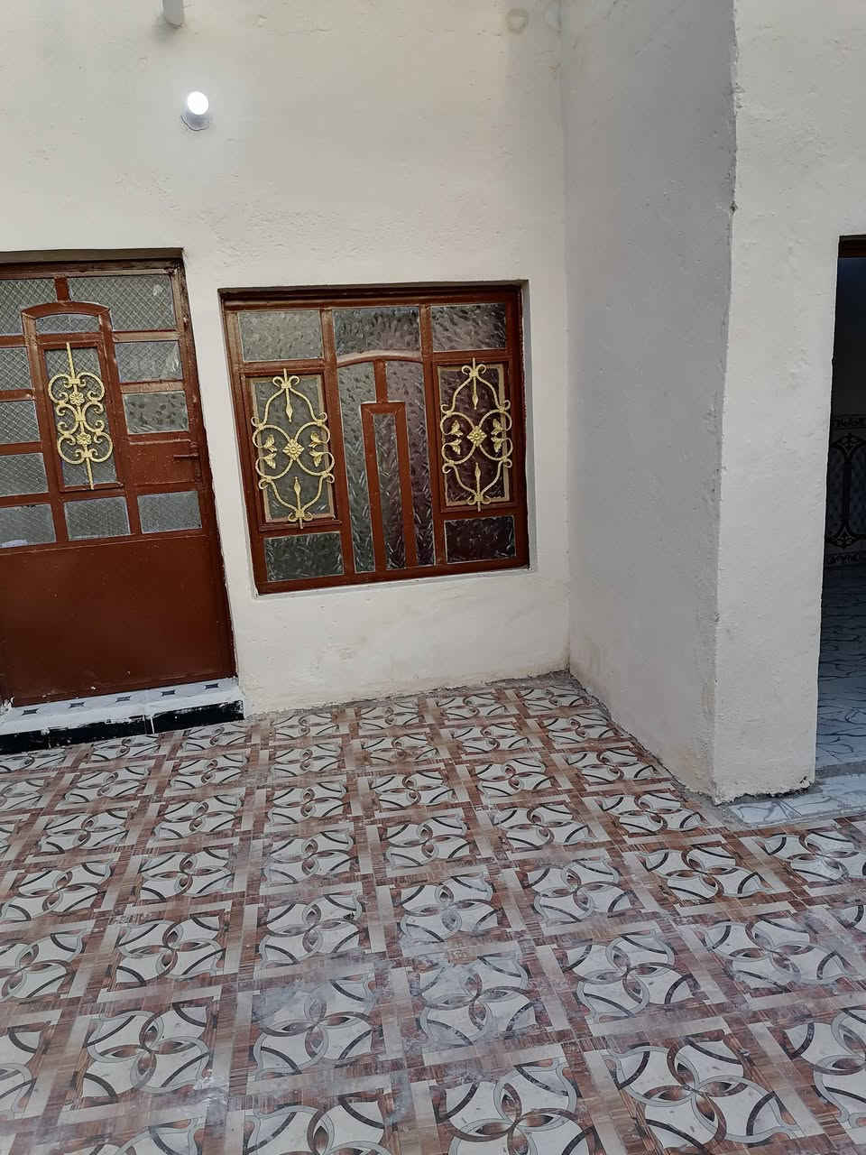 دار سكن ١٠٠ متر طابو صرف
واجه ١٠متر ونزال ١٠ متر
البناء ترميم جديد
استقبال
غرفة نوم
صاله
مطبخ
صحيات
السعر ٥٥ مع المجال
الموقع الديوانية حي العسكري الثالث خلف مدرسة المسرة
للاستفسار أكثر مراجعة مكتب التوكل للعقار الكائن في حي العسكري شارع ٣٠ او الاتصال والمراسلة على الواتساب على الرقم ***********
