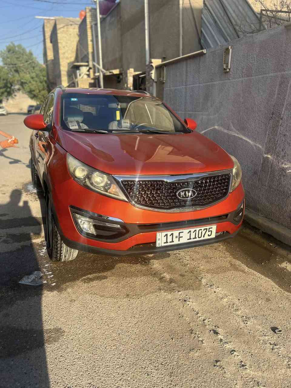 سلام عليكم سبورتج موديل 14 بغداد محرك 200 خليجي مصبوغه عام بيهه جاملغ خلفي مصبوغه جماليه فقط بسعر 120 بغداد جكوك رقم مبايل ***********
